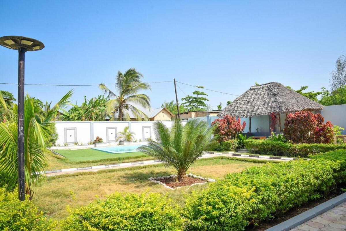 Villa Tongue Bungi